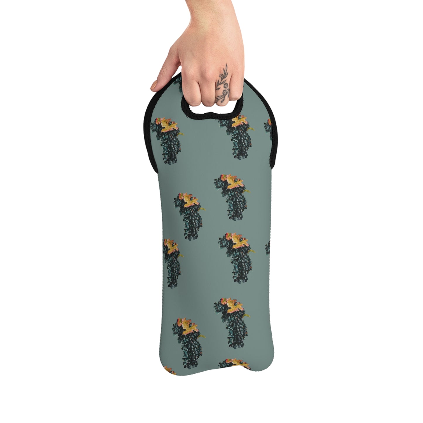 Syrah Grapes Wine Tote - Kerry Siderius Art